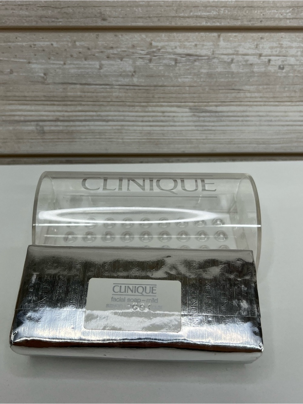Clinique Mild Facial Soap with Clear Holder